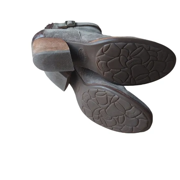 8.5 Kork-Ease distressed bootie