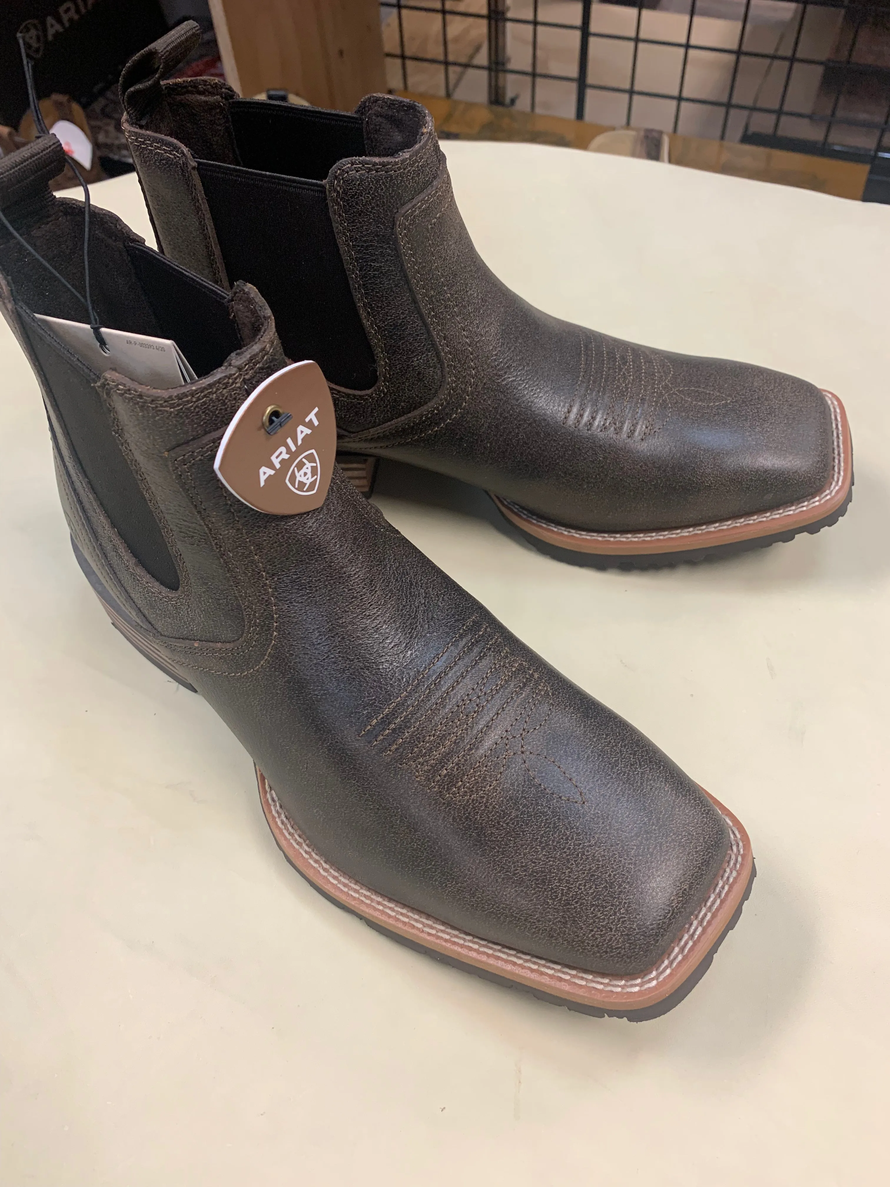 ARIAT MEN'S HYBRID LOW BOY CHELSEA BOOTS - BROAD SQUARE TOE