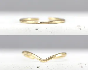 Chevron   Dainty Band Toe Ring, Set of 2
