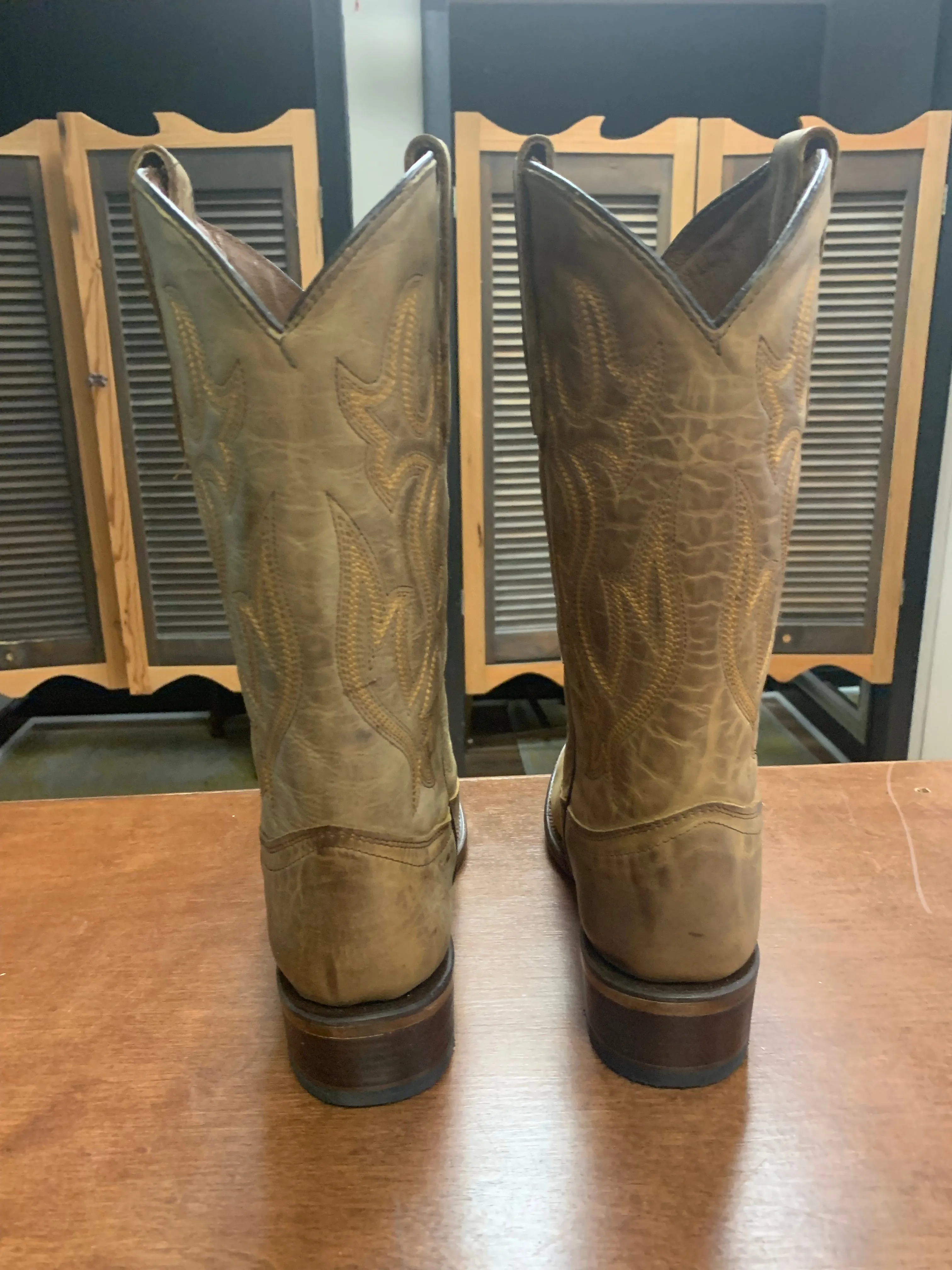 Circle G by Corral Men's Tan Embroidery Round Toe Brown Western Boots