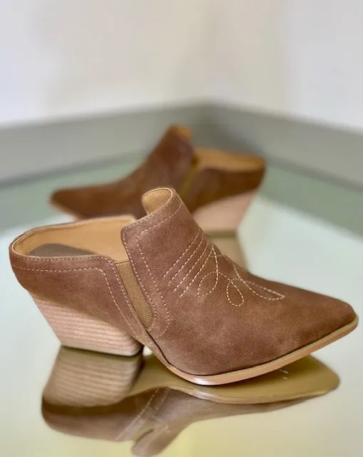 Corky Cognac Toe Tapper
