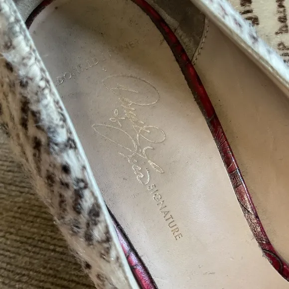 Donald J. Pliner Signature Edition Graphic Pumps Made in Italy RARE Size 9B