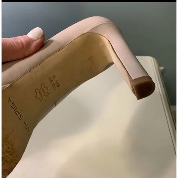 EUC Via Spiga‎ Brandy nude leather peep toe pumps heels 9M