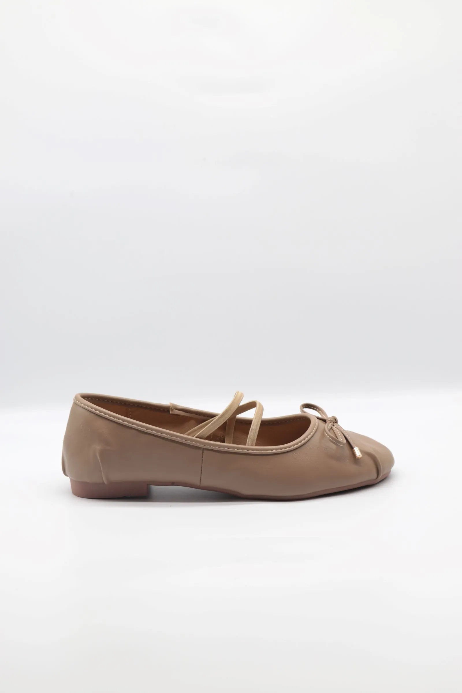 FLAT SHOE