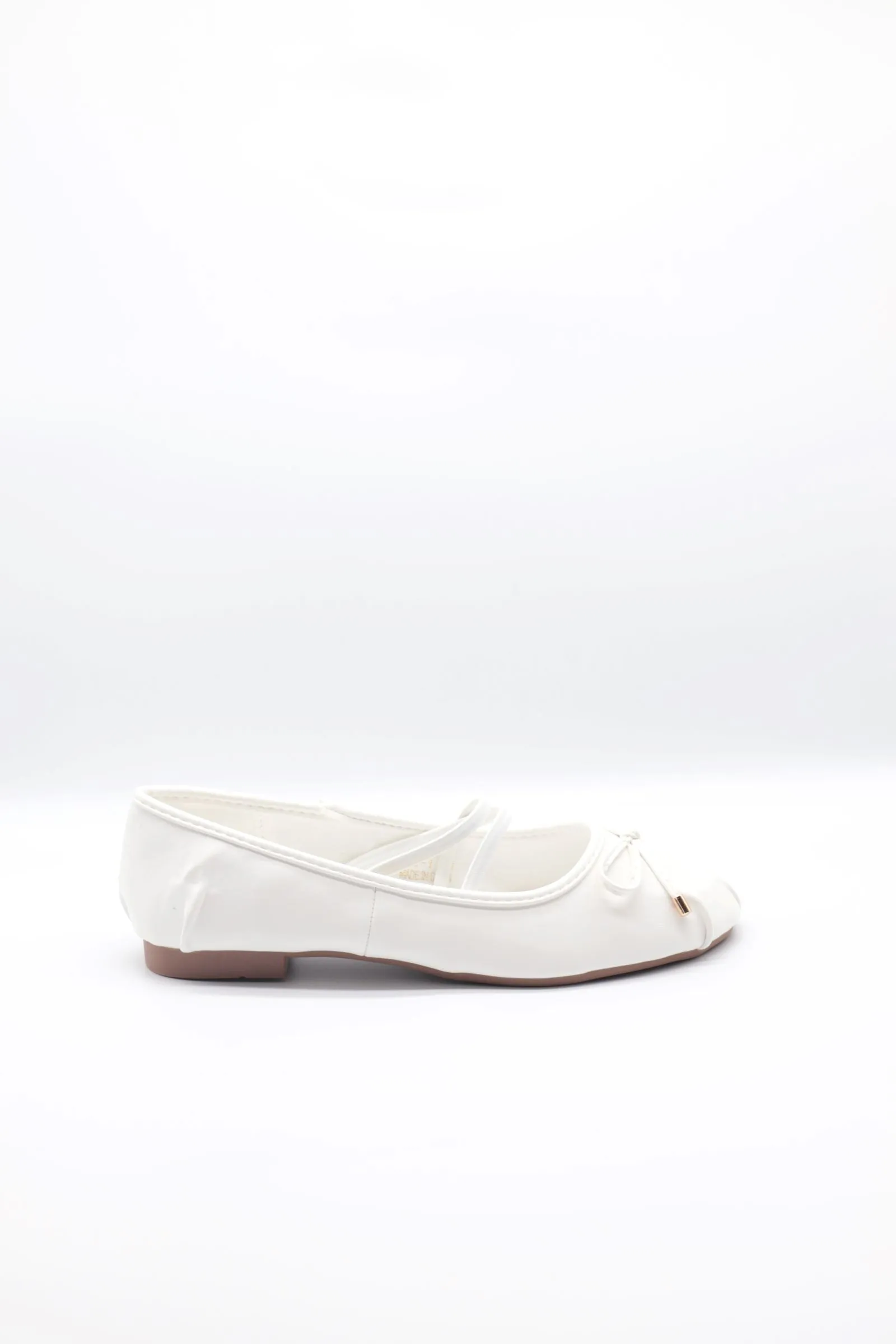 FLAT SHOE