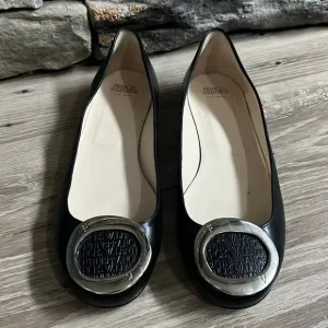 Frances Valentine flats/8.5