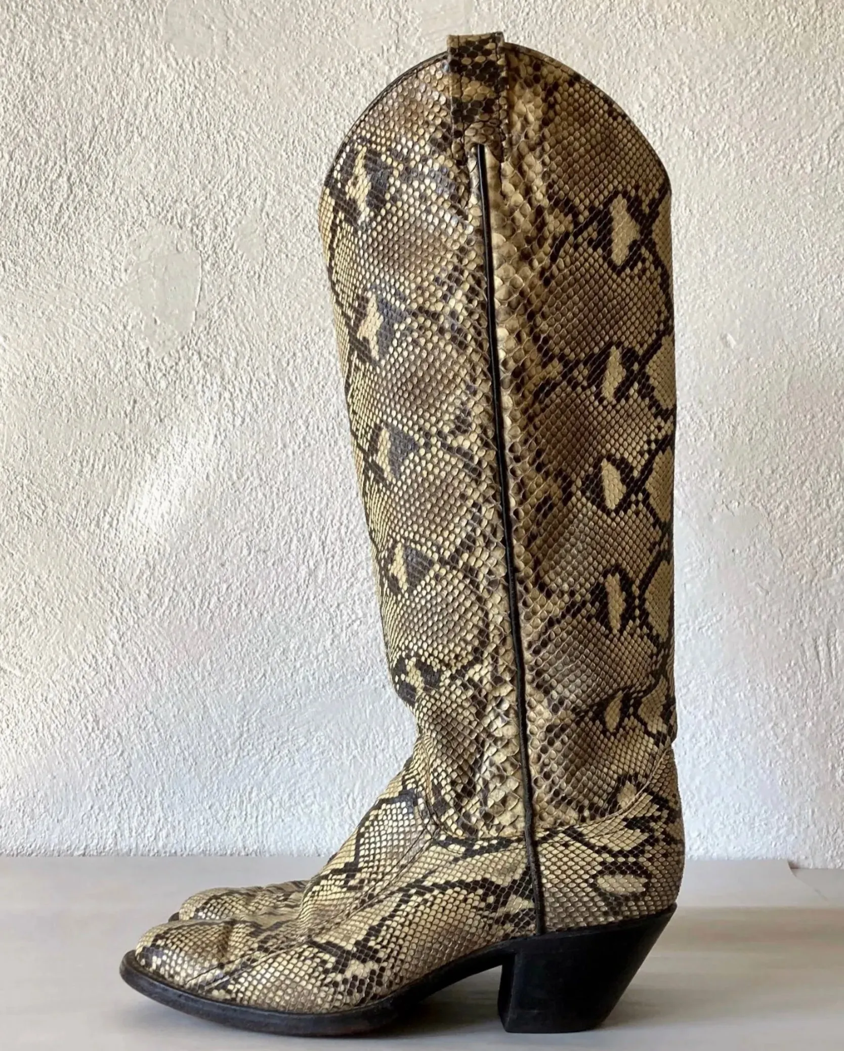 Full Python Vintage Boots 6N Amazing!