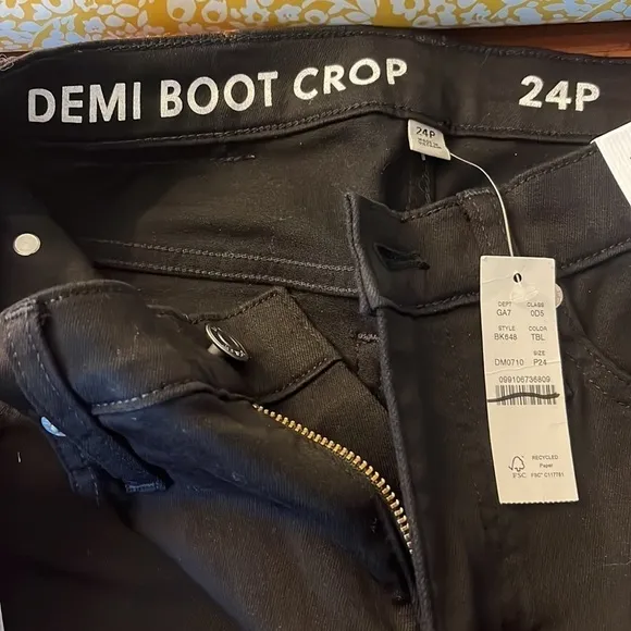 J. Crew Petite 9&quot; demi boot crop jean BK648 Stay Black wash 24P 24