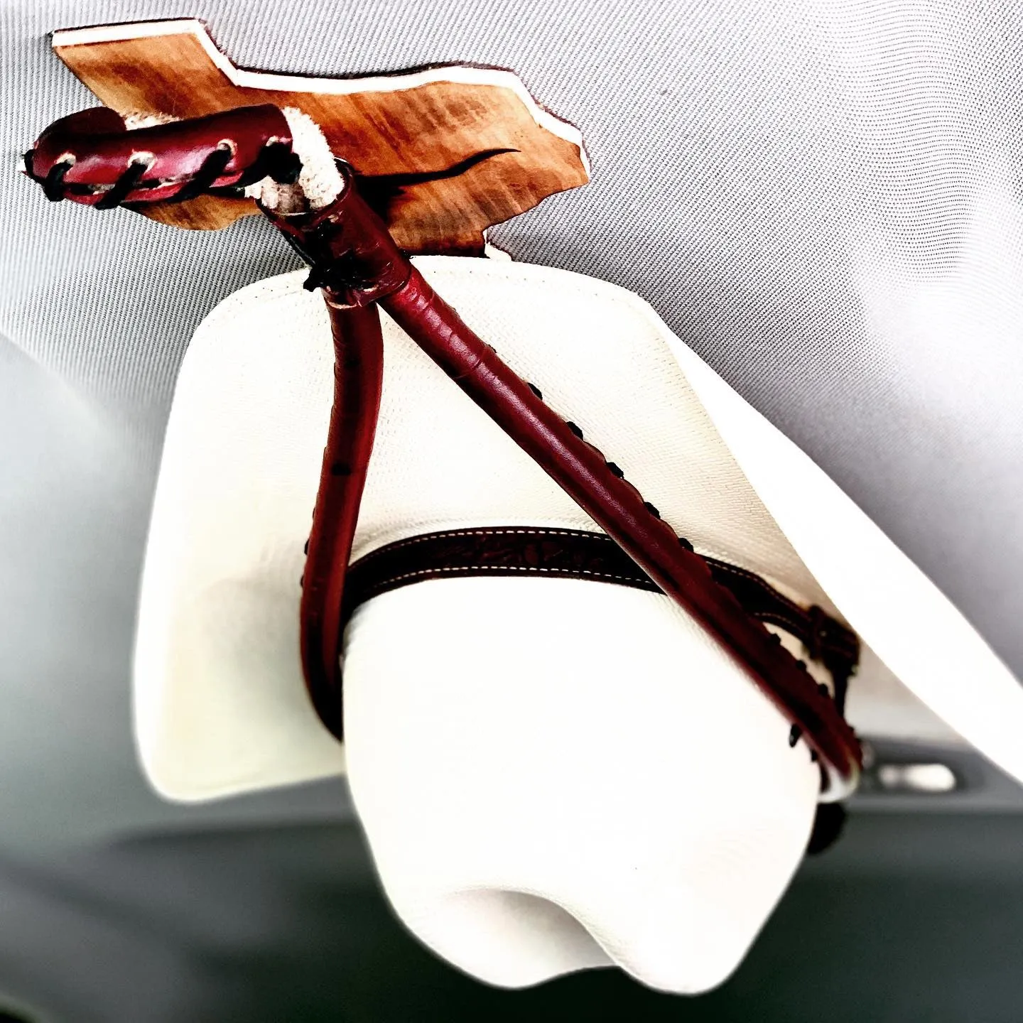 JM Mahogany Edition Cowboy Hat Rack