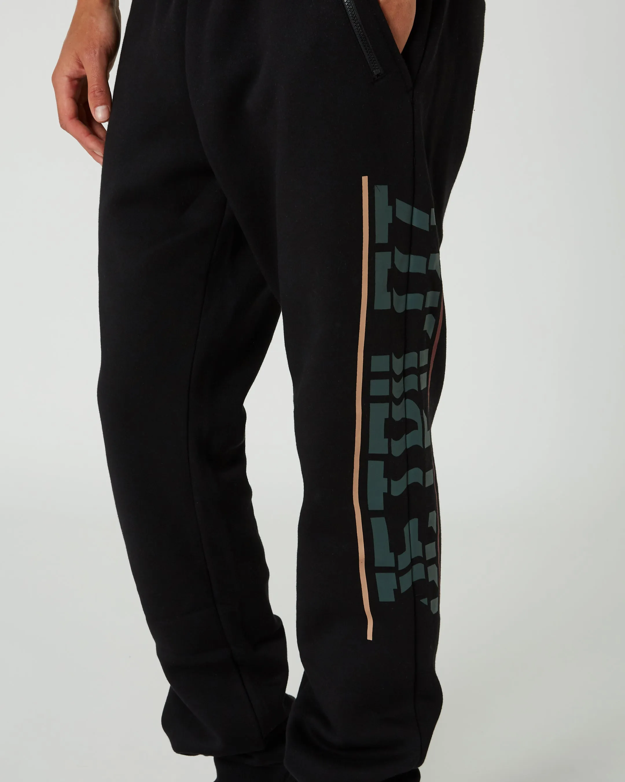 JP United Mens Trackpant - Black