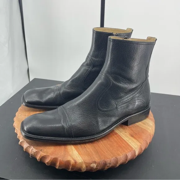 Kenneth Cole Men’s black Leather dress Ankle Boots Size 10 cap toe Km26597le