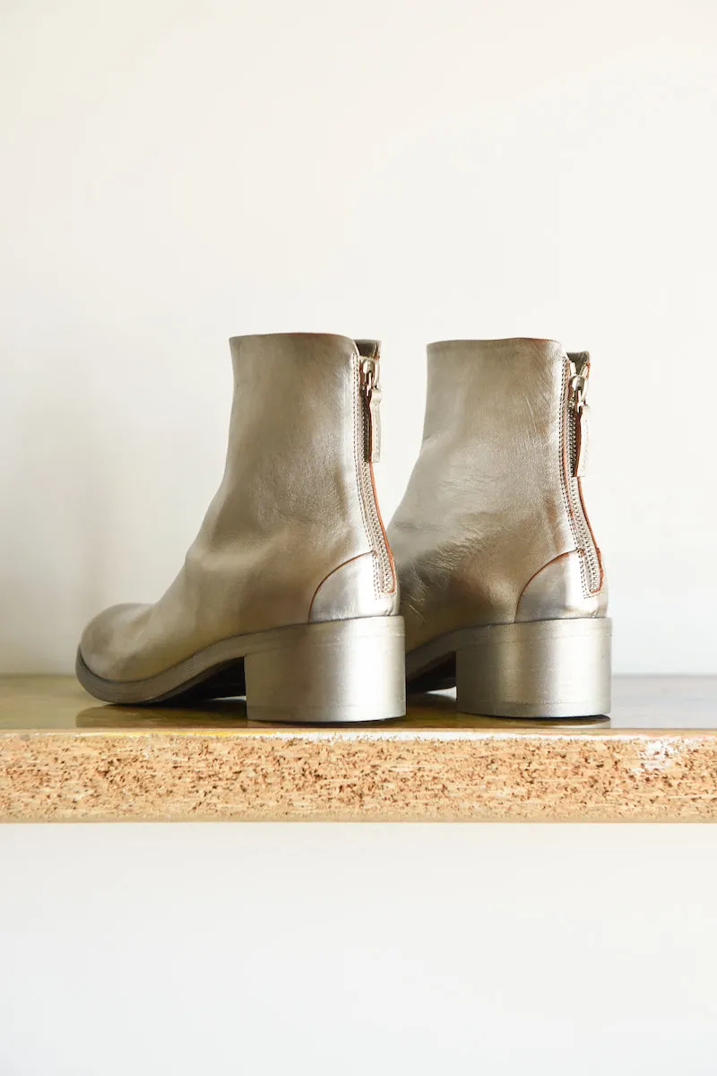 Listo Boot in Metallic - 36.5