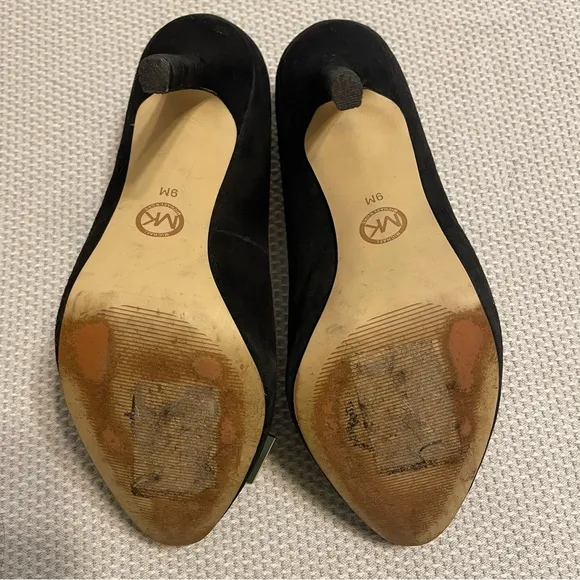 Michael Kors Suede Bow Heels Size 9