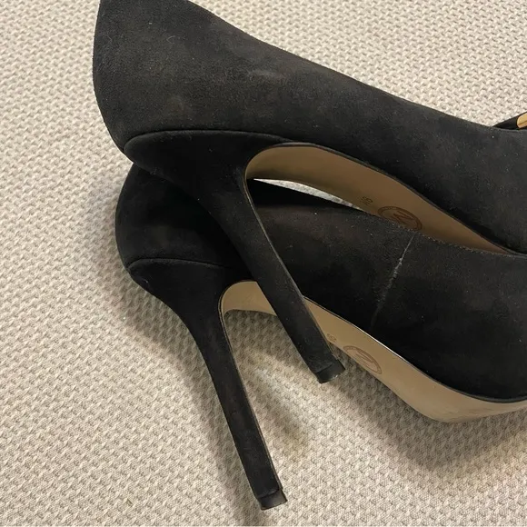 Michael Kors Suede Bow Heels Size 9