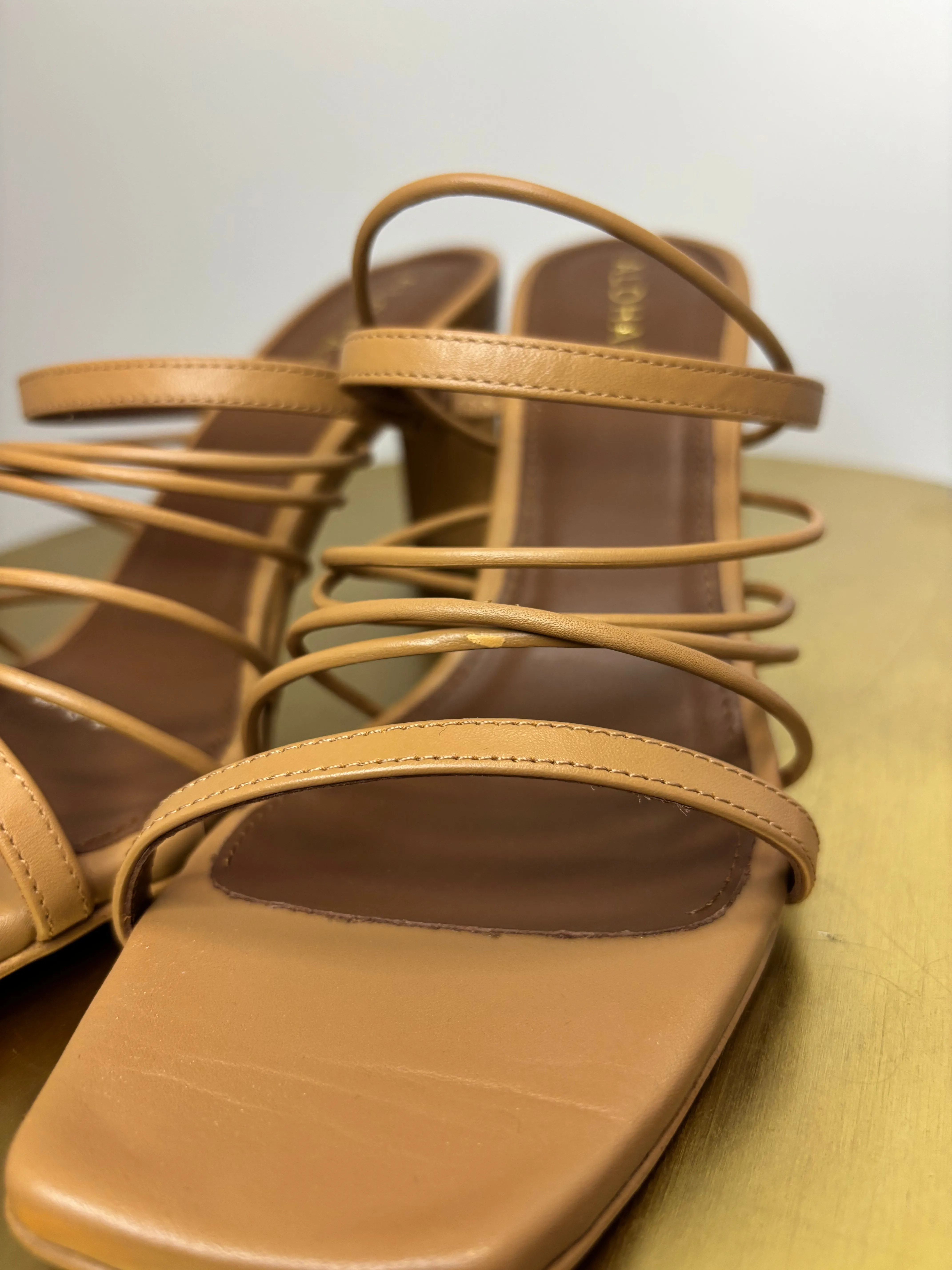 MISFIT ITEM - The Sunbeam Sandal by Alohas - Camel // Size 37 (US 6.5)