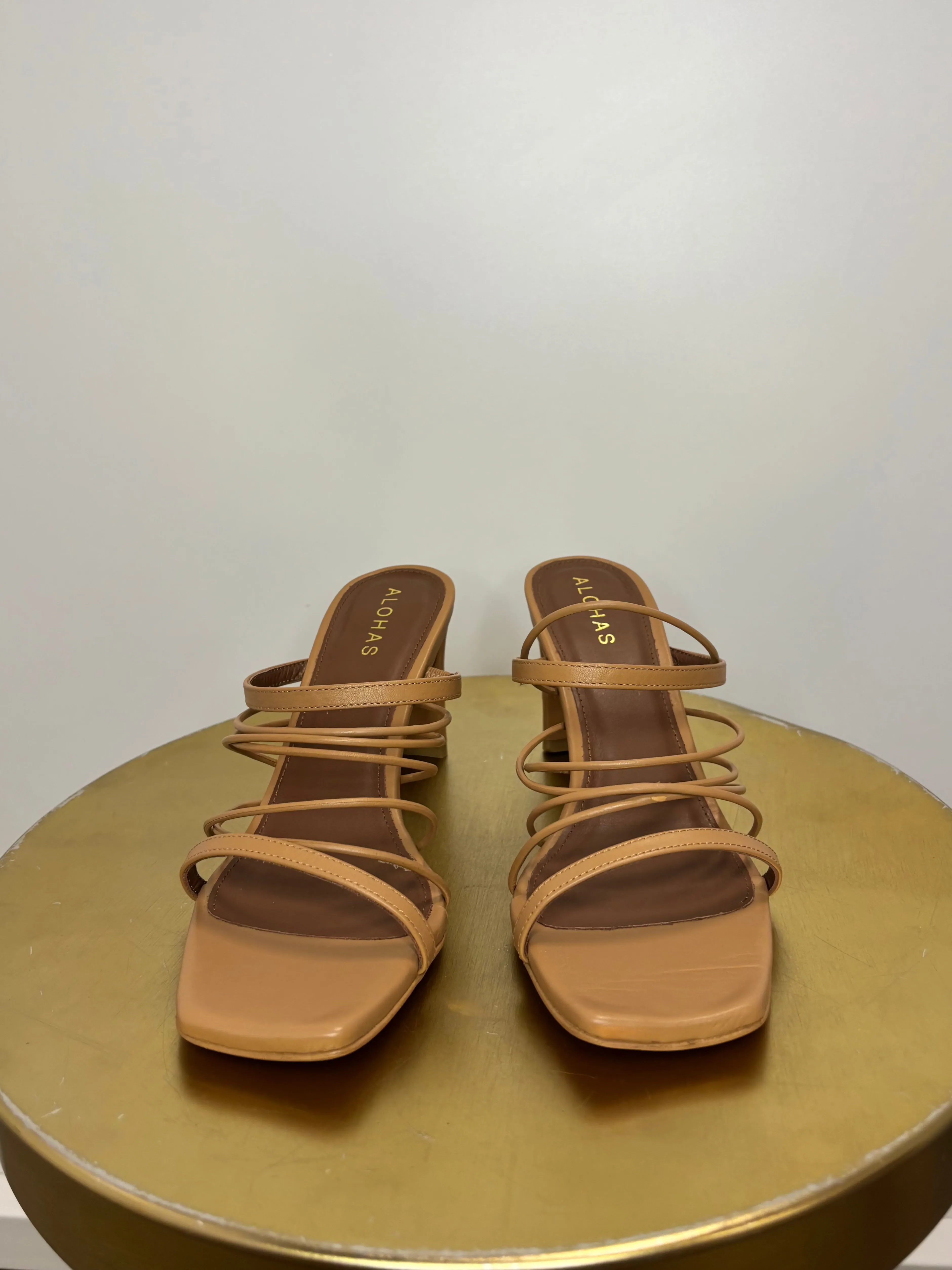MISFIT ITEM - The Sunbeam Sandal by Alohas - Camel // Size 37 (US 6.5)
