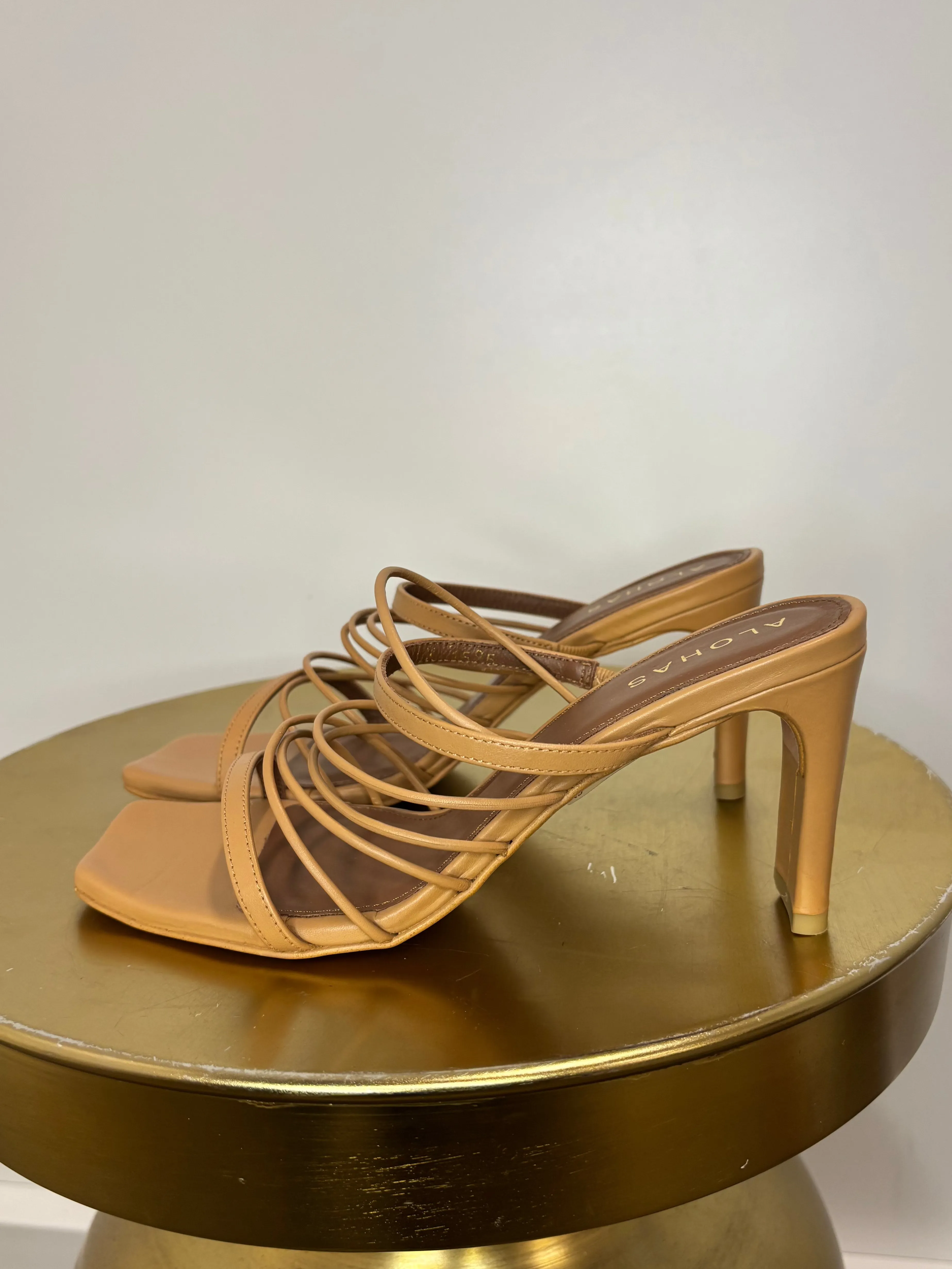 MISFIT ITEM - The Sunbeam Sandal by Alohas - Camel // Size 37 (US 6.5)
