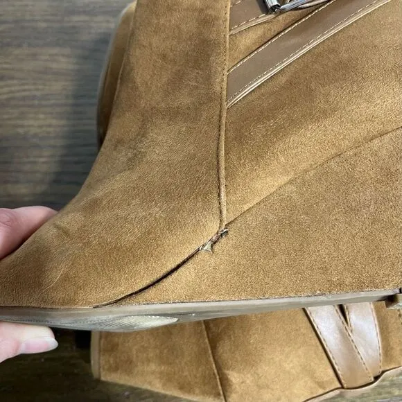 New Directions Faux Suede Trilly Wedge Ankle Boots Size 10 Women’s Brown / Tan