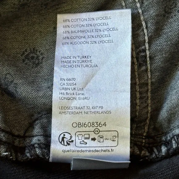 NWOT Anthropologie Pilcro The Madi Front-Slit Denim Skirt