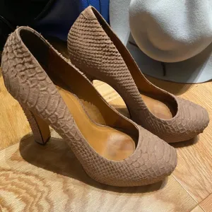 POUR LA VICTOIRE‎ REAL LEATHER PUMPS