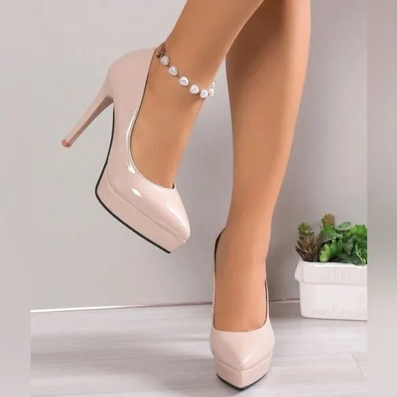 Pumps heels nude colour 👠