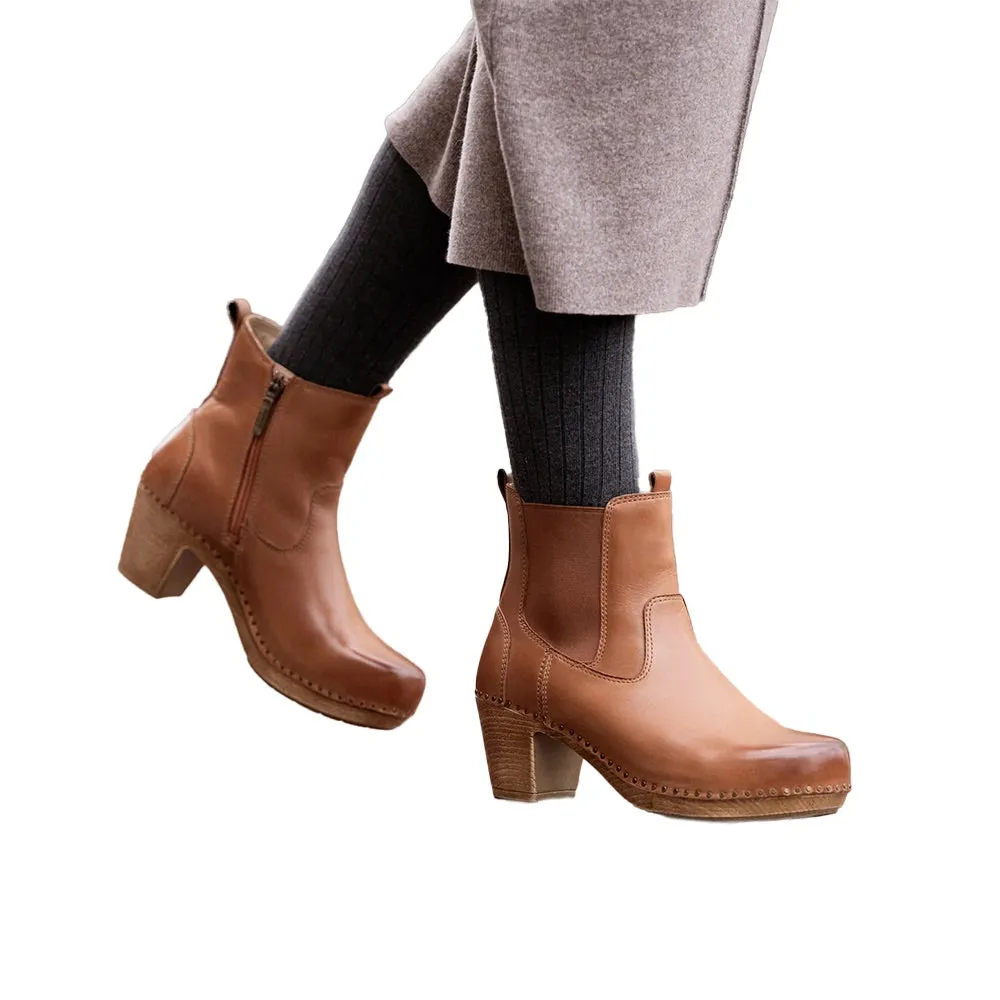 Shayna (Luggage Burnished Calf)