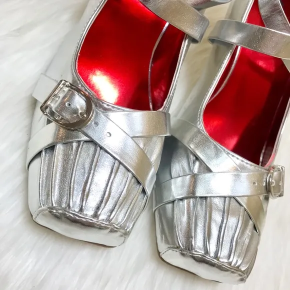 SILVER SQUARE PUMPS