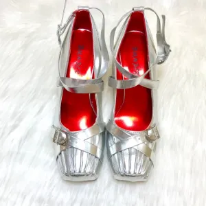 SILVER SQUARE PUMPS