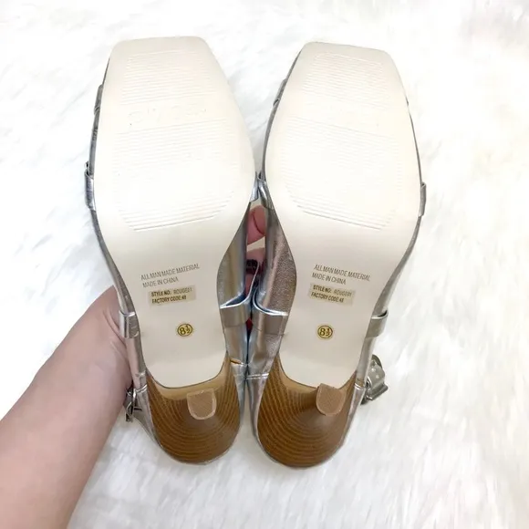 SILVER SQUARE PUMPS