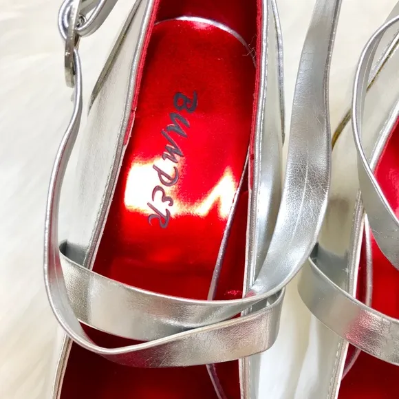 SILVER SQUARE PUMPS