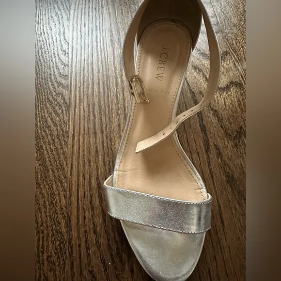 Size 7 Silver JCrew Wedges 💫