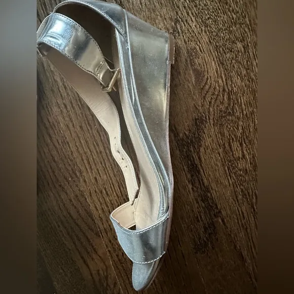 Size 7 Silver JCrew Wedges 💫
