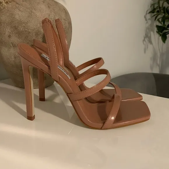 Steve Madden Beige Heels