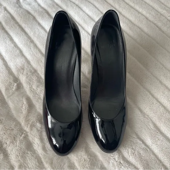 Stuart Weitzman Black Patent Leather Heels, Style: Rowin, Size: 8.5, EUC!