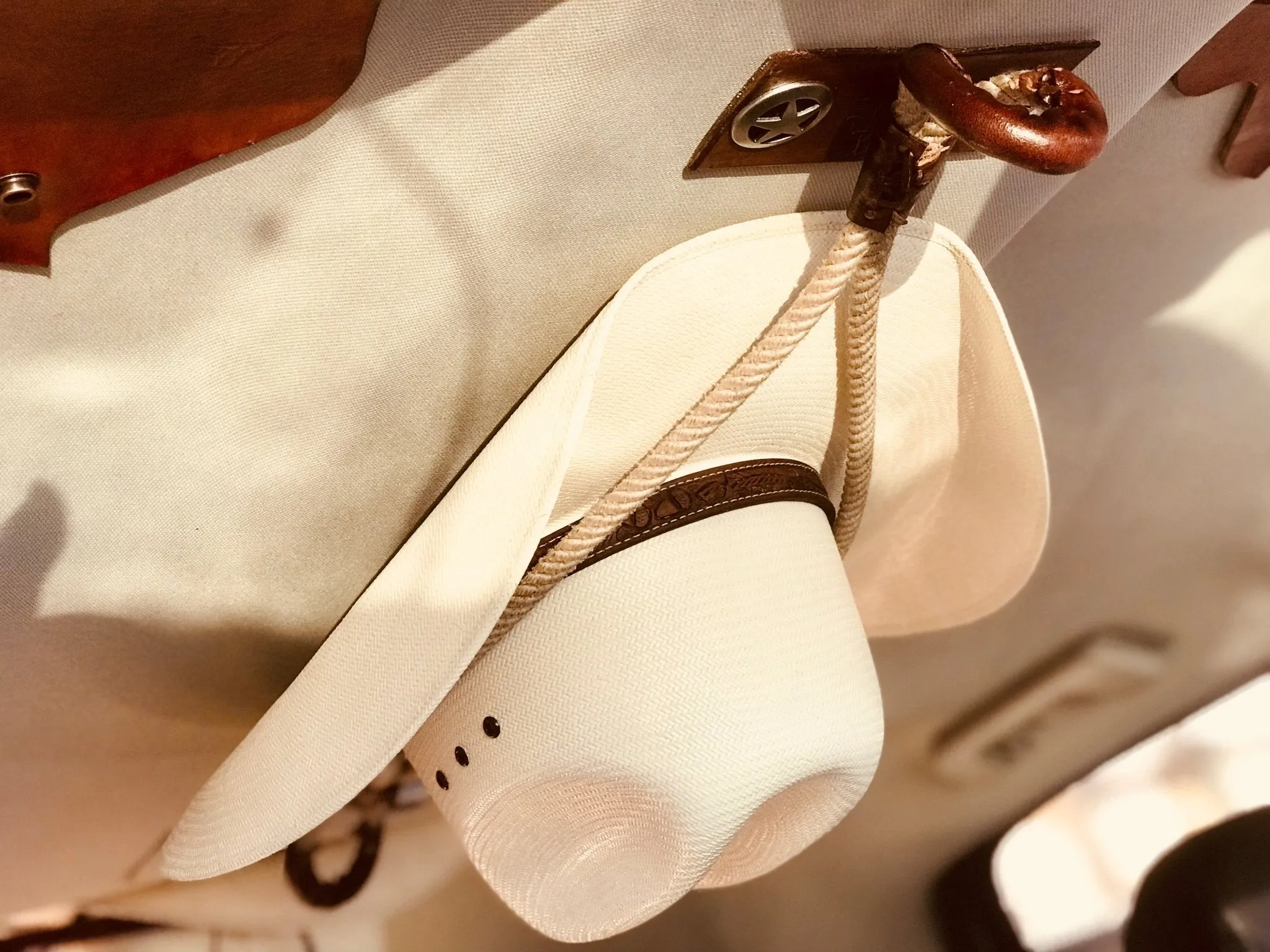 Team Ropers Edition Cowboy Hat Rack