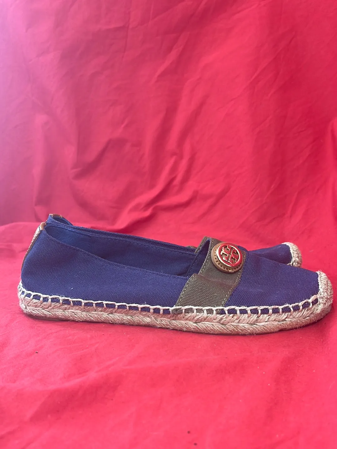 TORY BURCH Beacher Flat Espadrilles in Navy and Olive  -- Size 6M