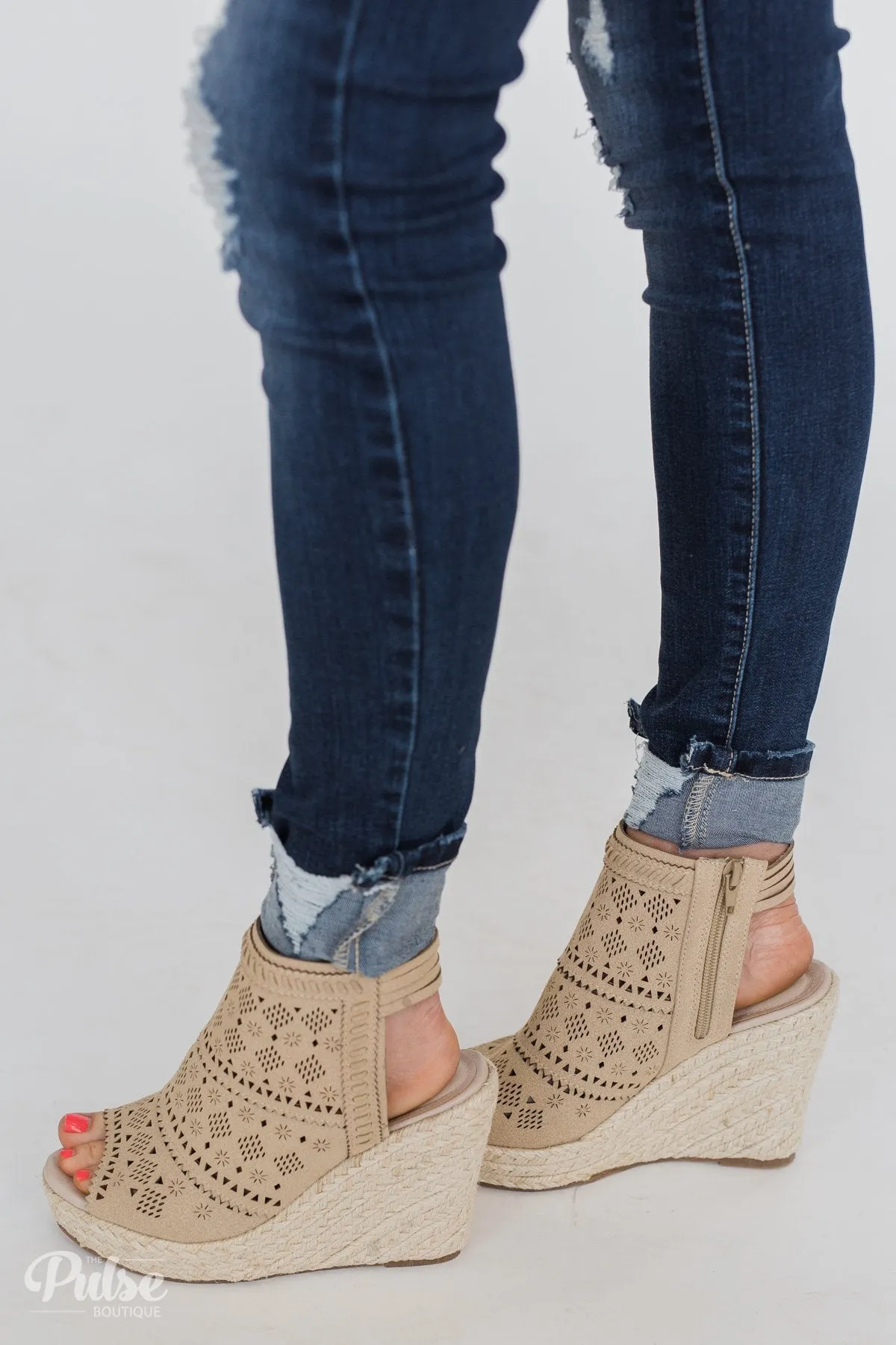 Very G Gloria Wedges- Nude