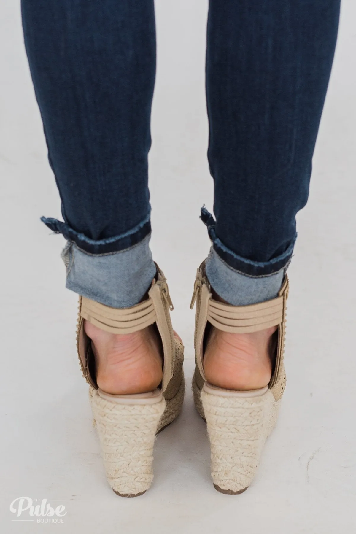 Very G Gloria Wedges- Nude