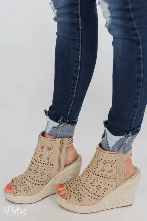 Very G Gloria Wedges- Nude