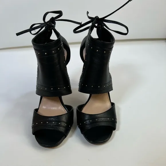 Vince Camuto Roux Heels SZ 6.5