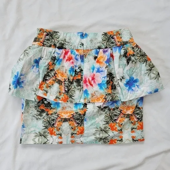Zara women puff peplum pencil mini skirt Hawaiin floral print S