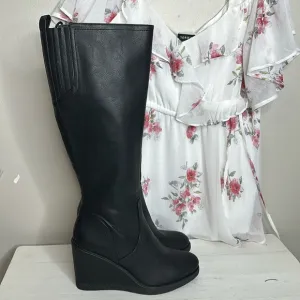Zodiac Women's Iggy Wedge Knee High Boots size 10 NWOB
